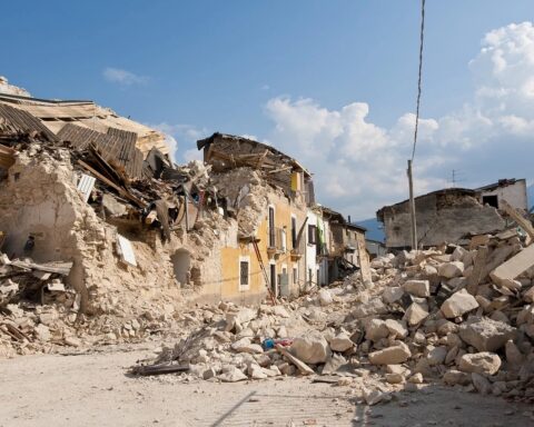 Macerie del terremoto dell'Aquila 2009