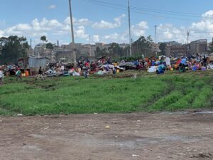 Ciò che resta dell'area in cui sono avvenute le demolizioni a Demolizioni a Kariobangi, slum di Nairobi