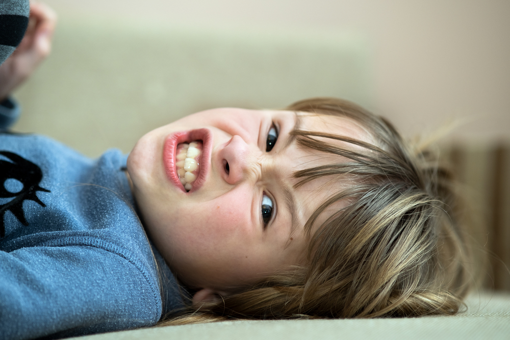 Un bambino arrabbiato