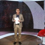 Giorgio Zanchini negli studio di Quante storie in onda su Rai 3