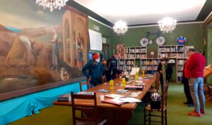 L'interno della Biblioteca della bicicletta appena inaugurata a Trevignano romano (Rm)