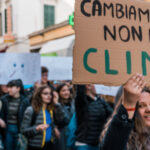 Ragazzi a una manifestazione dei Fridays for Future