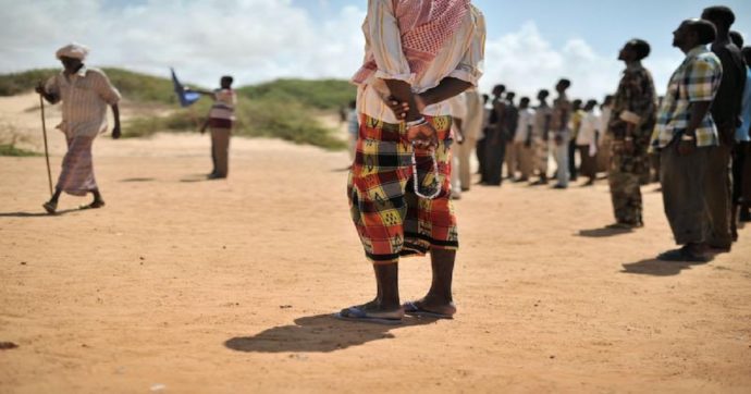 Migranti abbandonati nel deserto del Niger