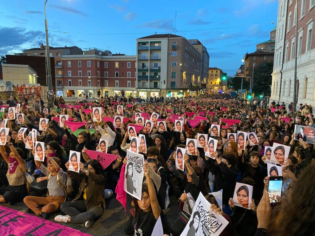 Un'immagine di una recente manifestazione di Non Una Di Meno a Bologna