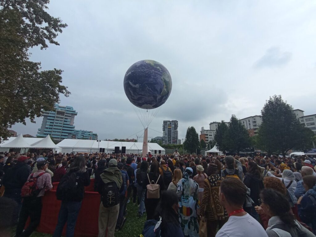 A Torino, nella cornice del Parco Doria, Terra Madre ospita il mondo del cibo buono, pulito e giusto (Foto: Marina Maffei)