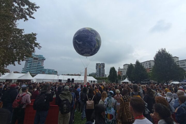 A Torino, nella cornice del Parco Doria, Terra Madre ospita il mondo del cibo buono, pulito e giusto (Foto: Marina Maffei)