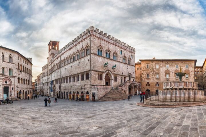 Isola prossima, il centro storico di Perugia