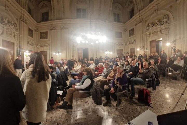 La cerimonia di consegna del Premio Luisa Minazzi 2023 presso l’Aula consiliare del Comune di Casale Monferrato