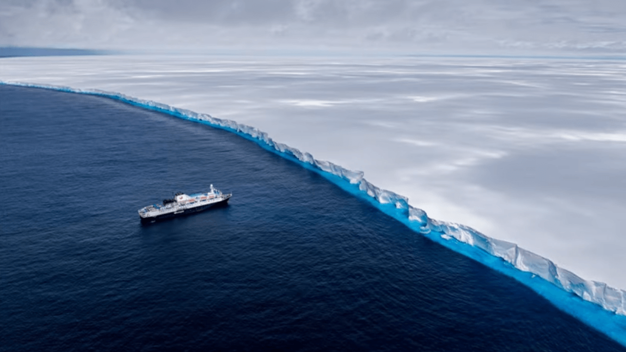 L'iceberg A23a (Foto: YouTube, @NatureandWildlifeVault)