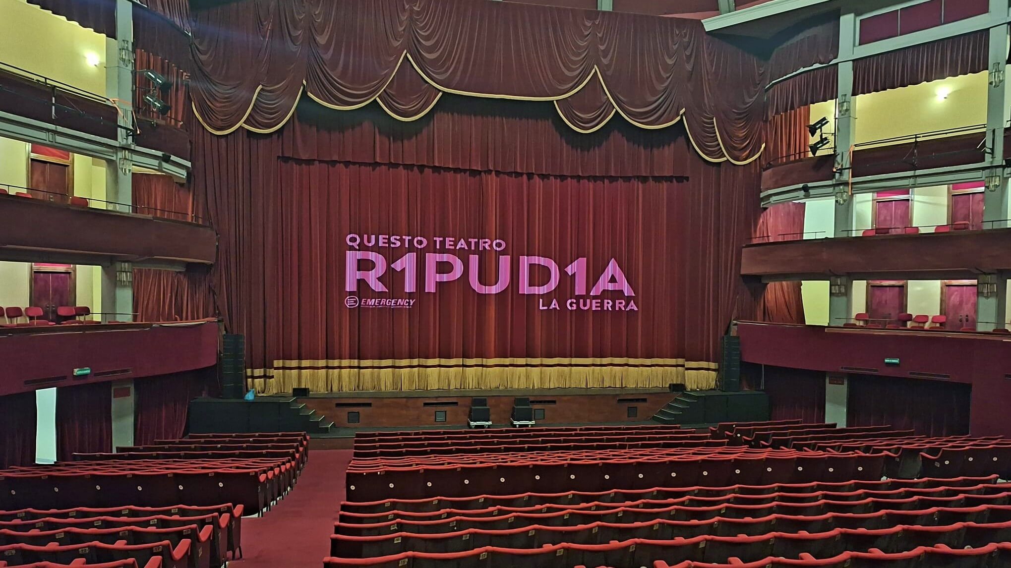 Teatro Politeama, Napoli