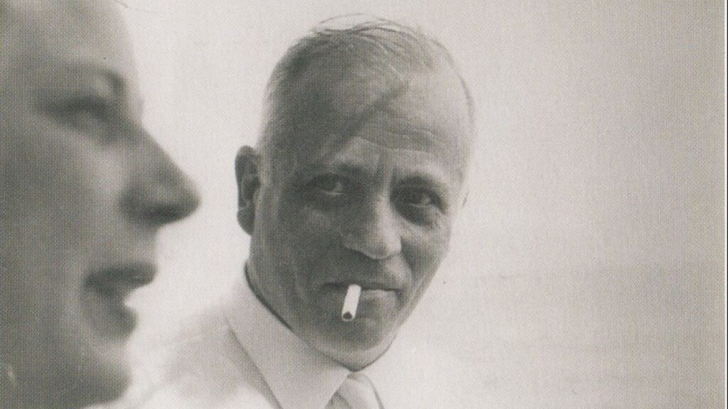 Ernesto de Martino con Vittoria De Palma in Sardegna, negli anni '60