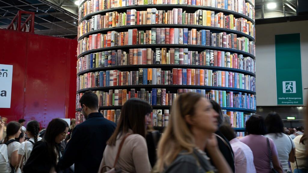 Salone del libro salto25: l'interno del Salone