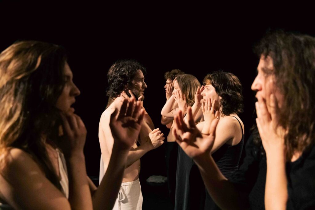 Sguardi oltre il presente: Teatro del Lemming, "Attorno a Troia"-
