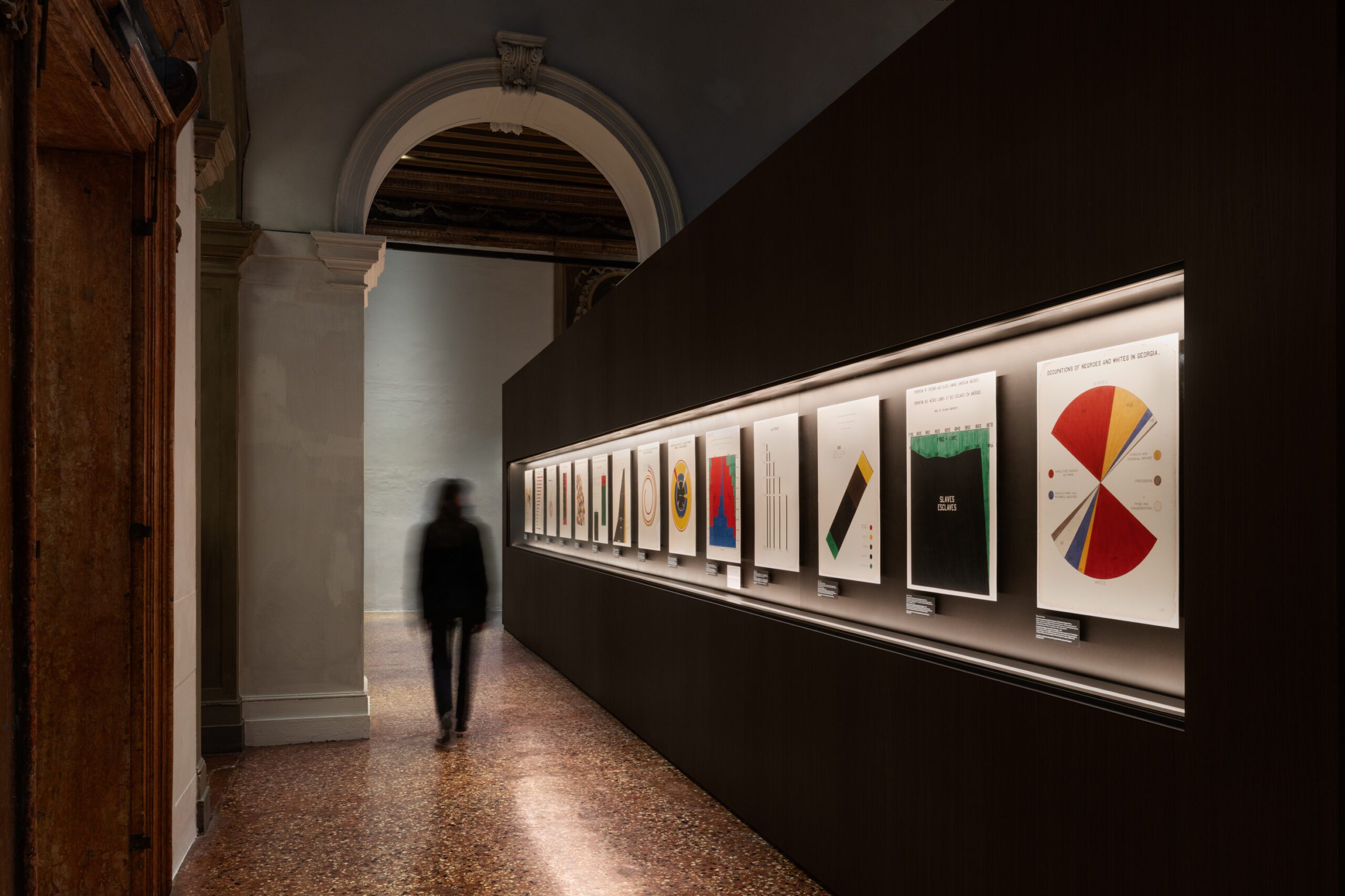 La mostra Diagrams, nei meandri della complessità: gli inerni dell'area espositiva