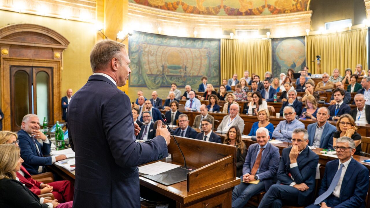 Il ministro Lollobrigida durante la presentazione. Foto: Masaf