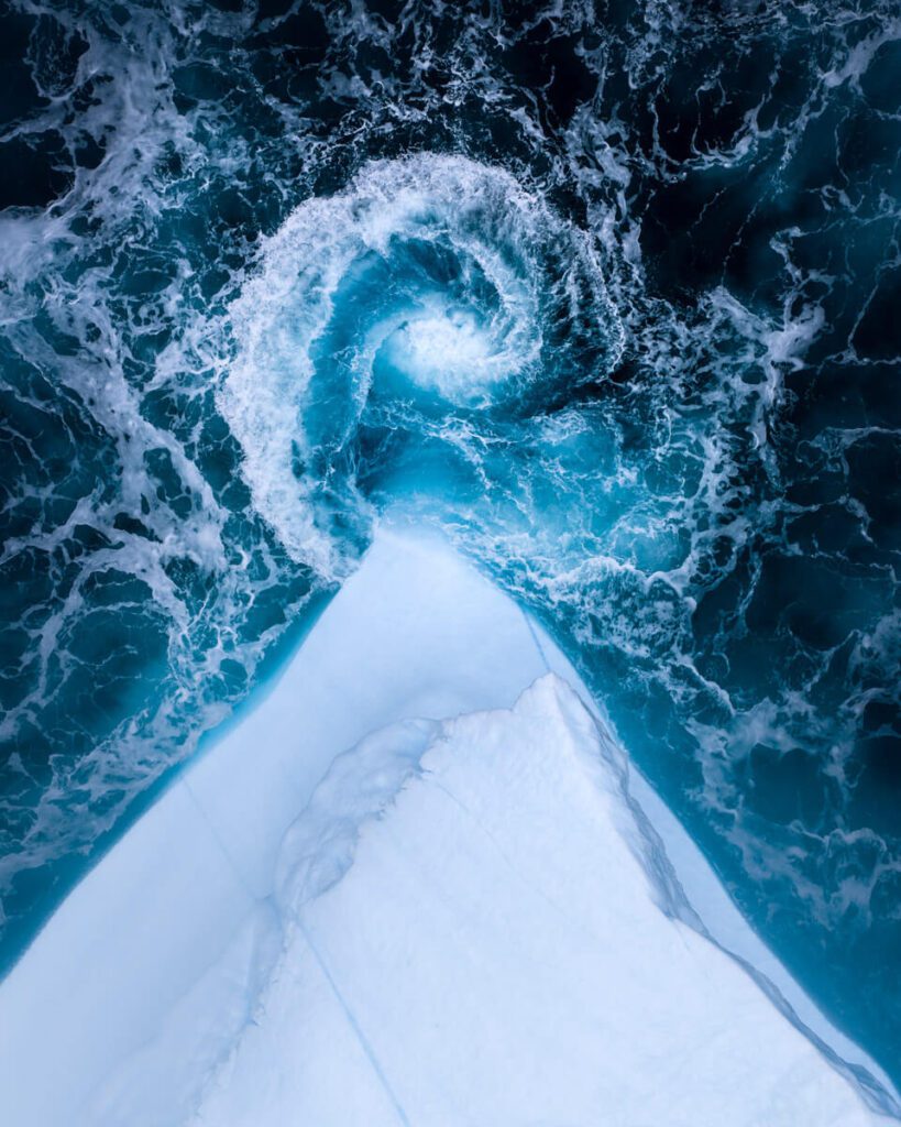 Iceberg-Spiral.-©-Jeroen-Van-Nieuwenhove-vincitore-The-Seascape-Award-2025