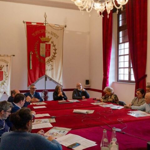 La presentazione, presso il Comune di Rimini, dell'Alleanza di Città e Paesi d’Italia intorno al Mare contro la plastica monouso
