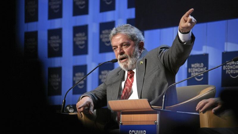 Cuba, la morsa si stringe: il presidente Lula