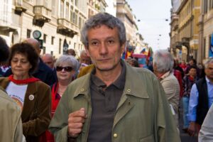 Carlo Monguzzi durante un evento del primo maggio a Milano, 2011