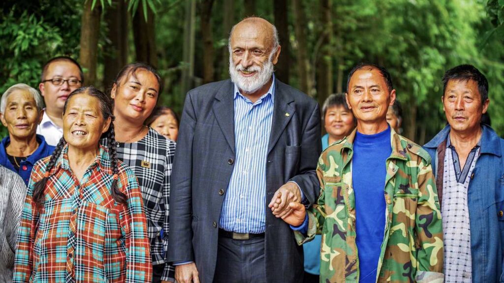 Carlin Petrini durante il Congresso Internazionale in Cina, contea di Anren,