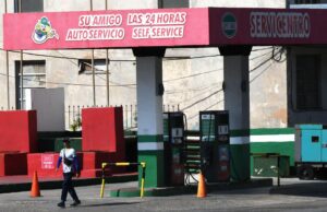 Una stazione di servizio all’Avana, chiusa dopo il blocco del carburante imposto dagli Usa nel gennaio scorso, 27 aprile 2026. Foto: Paul Hennessy/Sopa Images/Zuma