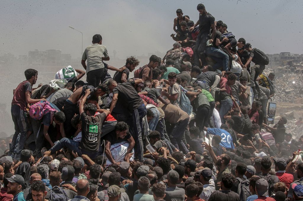 Emergenza umanitaria a Gaza © Saber Nuraldin, EPA Images. Finalista World Press Photo 2026