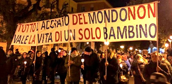 manifestazione a Taranto